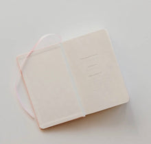 Load image into Gallery viewer, Mom’s One Line A Day Journal (Pink)
