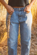 Load image into Gallery viewer, Alexa Stretchy Lanyard (Fall Floral)
