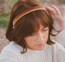 Load image into Gallery viewer, Autumn Velvet Headband
