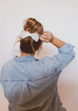 Load image into Gallery viewer, Bianca Scrunchie Bow (Cream)
