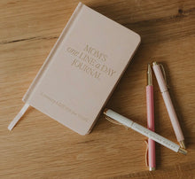 Load image into Gallery viewer, Mom’s One Line A Day Journal (Pink)
