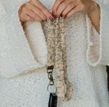 Load image into Gallery viewer, Fiona Lanyard
