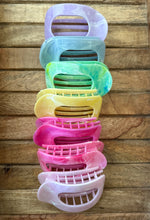 Load image into Gallery viewer, Chloe Claw Clip (Colorful)
