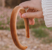 Load image into Gallery viewer, Autumn Velvet Headband
