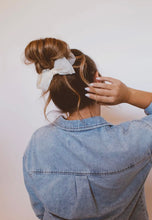 Load image into Gallery viewer, Bianca Scrunchie Bow (Cream)
